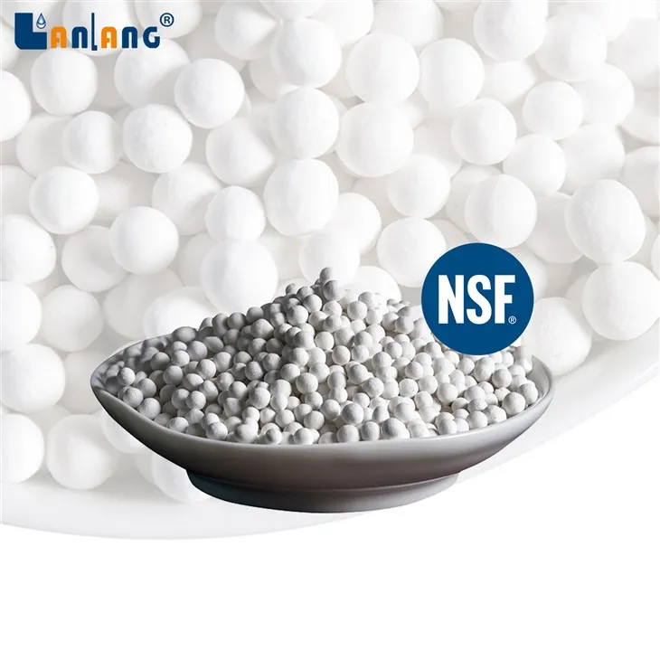 Keramická gulička na odstraňovanie chlóru